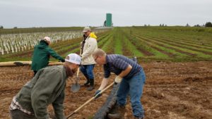 Conservation specialists Scott Eden and Matt Van Wey participate in the erosion workshop.